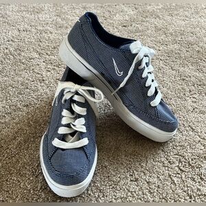Vintage Women’s Nike 90’s Tennis Court GTS Blue Canvas Sneakers Size 6.5